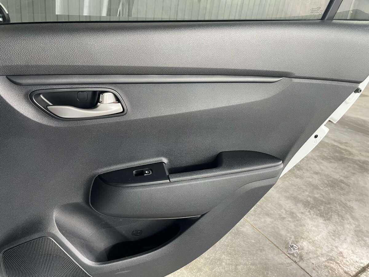 Kia Rio X-Line, 2018 Фото №23