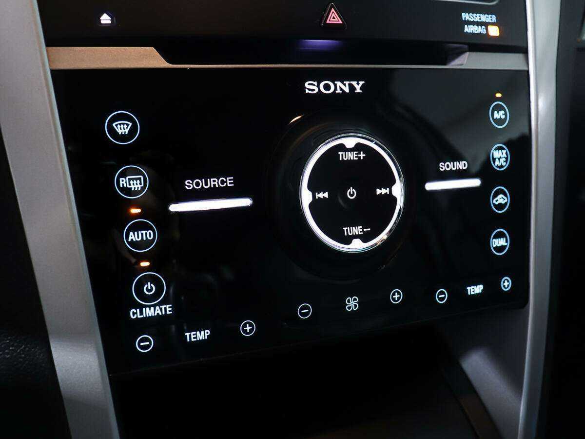 Ford Explorer Sport, 2013 Фото №20