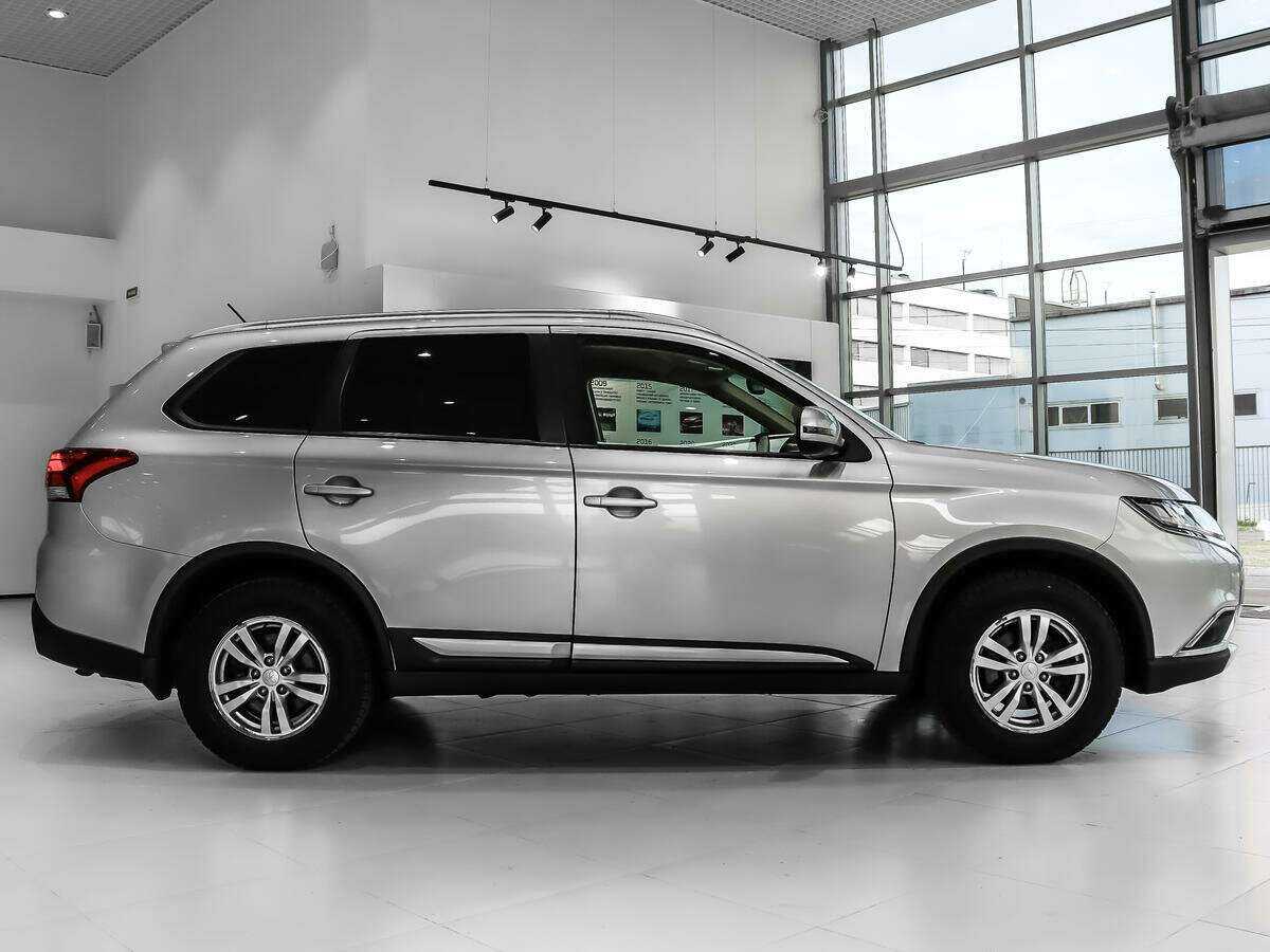 Mitsubishi Outlander, 2016 - 129 264 км. | Фото №4