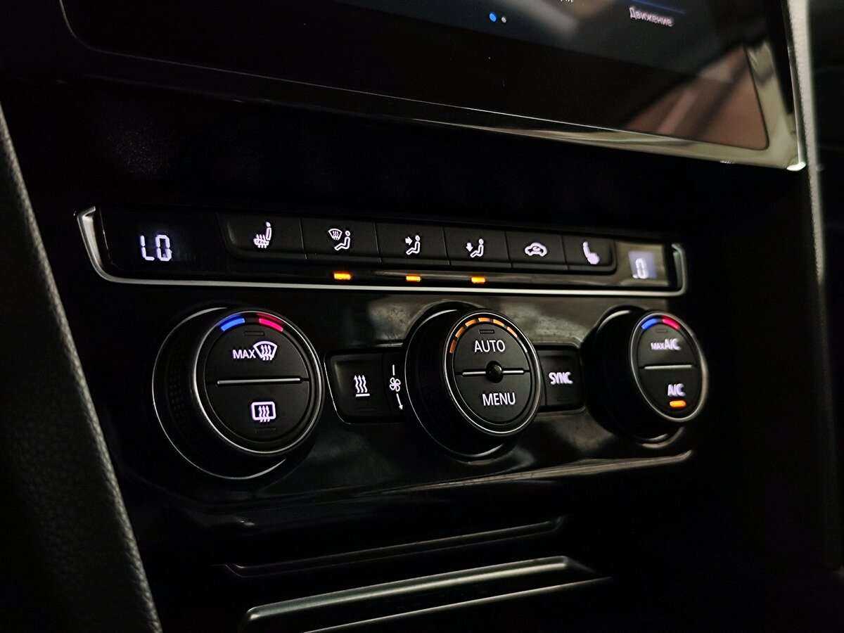 Volkswagen Passat Alltrack, 2019 Фото №19