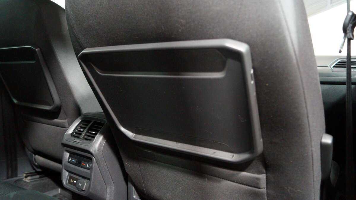 Volkswagen Tiguan, 2018 Фото №14