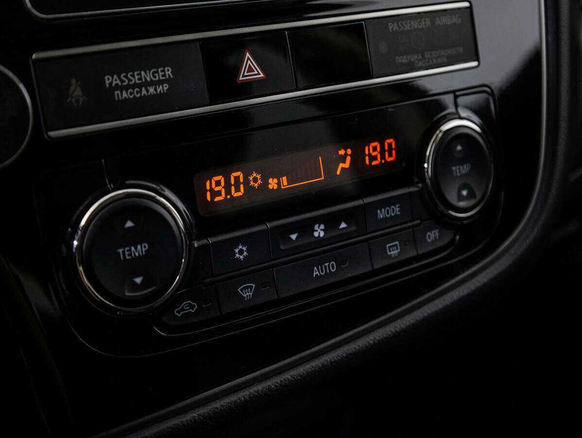 Mitsubishi Outlander, 2019 Фото №14