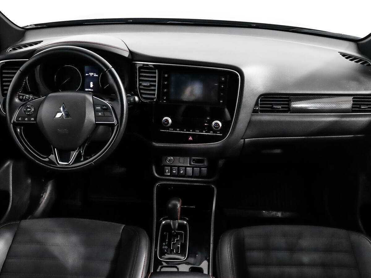Mitsubishi Outlander, 2021 Фото №14