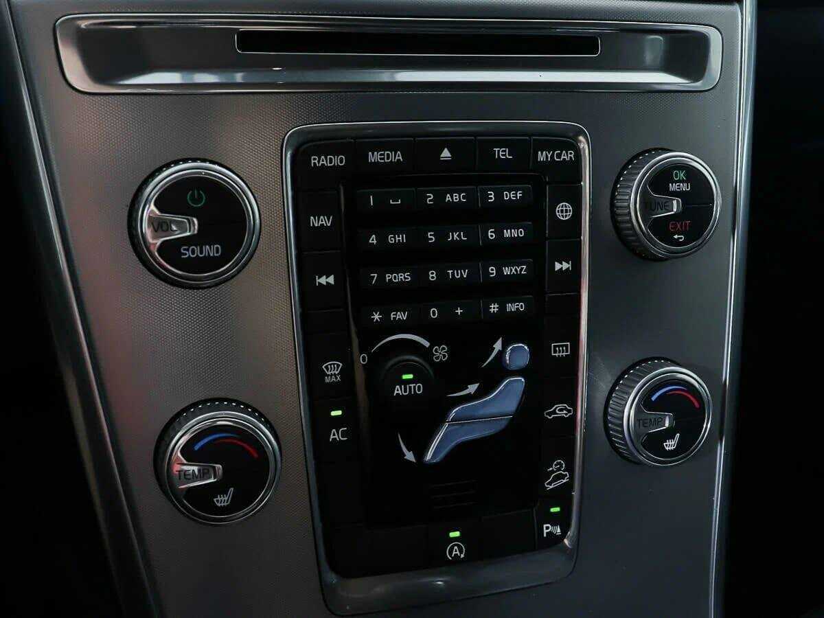 Volvo XC60, 2017 Фото №17