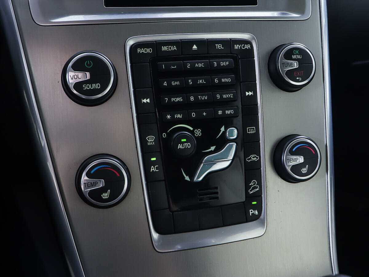 Volvo XC60, 2012 Фото №18