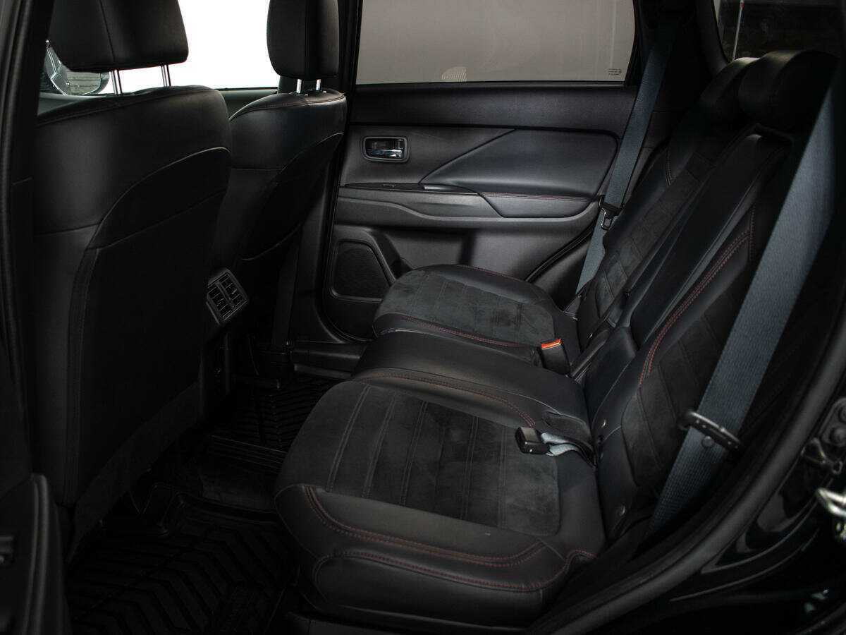 Mitsubishi Outlander, 2021 - 43 633 км. | Фото №8