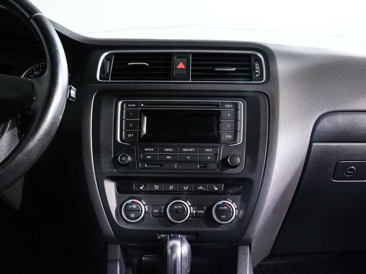 Volkswagen Jetta, 2014 Фото №13