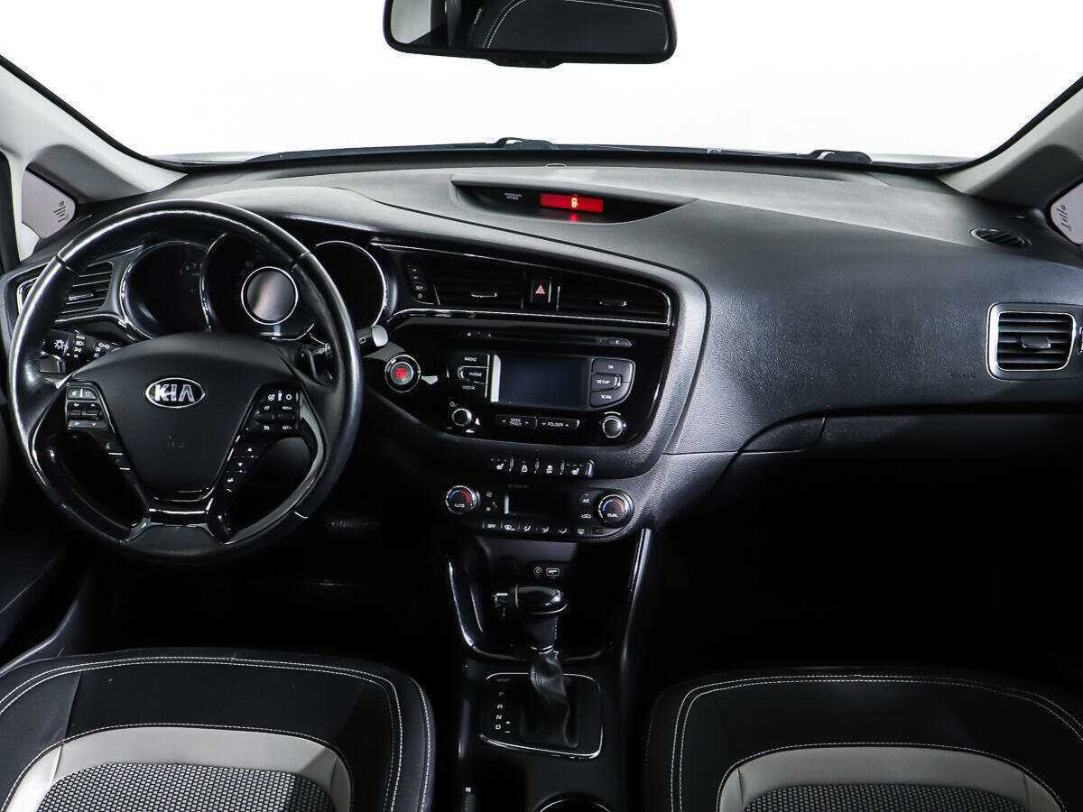 Kia Ceed, 2015 Фото №11