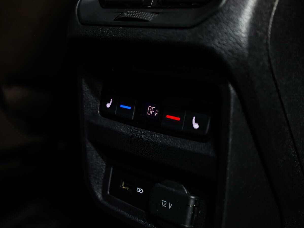 Volkswagen Tiguan, 2019 Фото №21