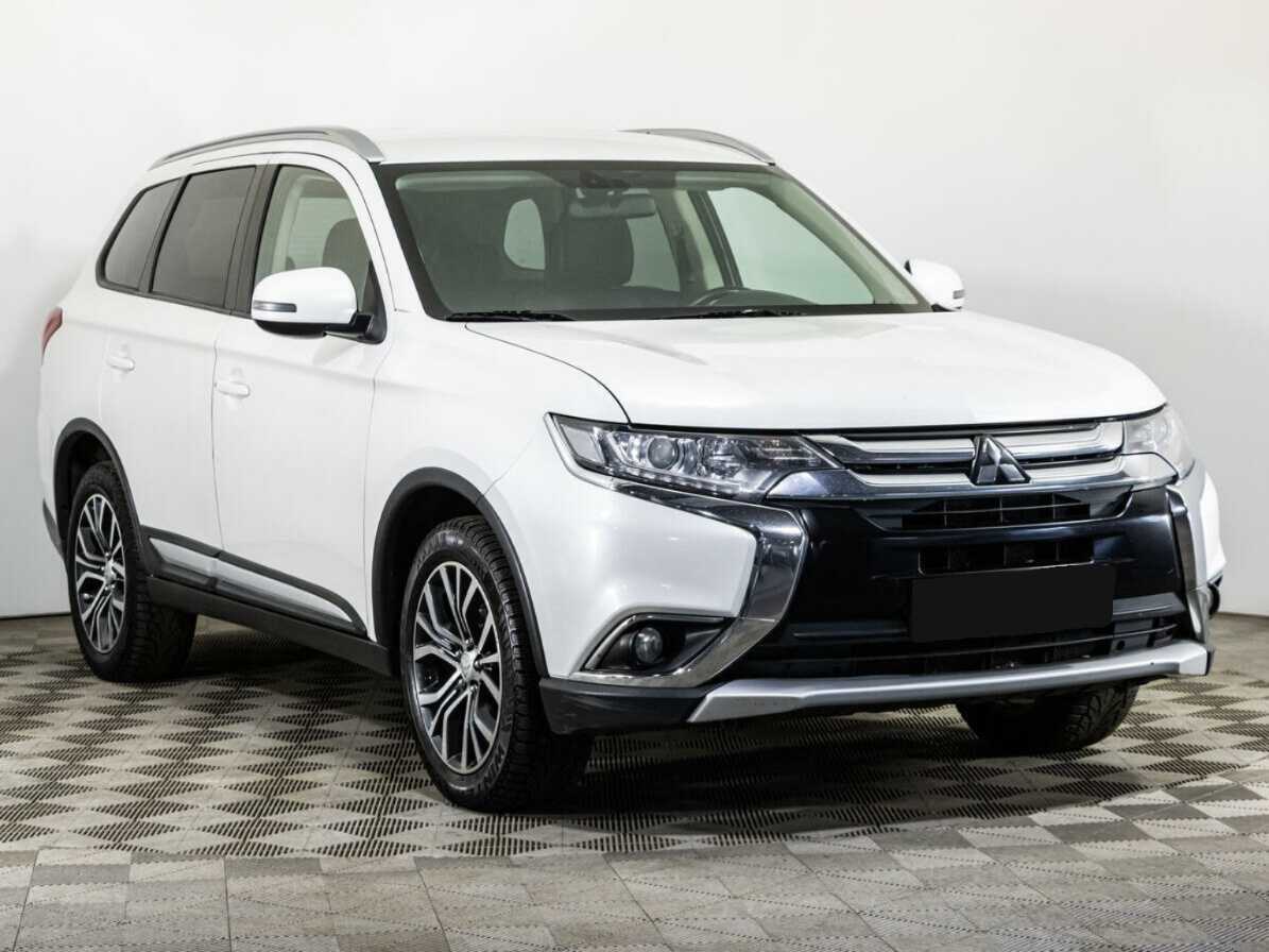 Mitsubishi Outlander, 2018 - 156 573 км. | Фото №3