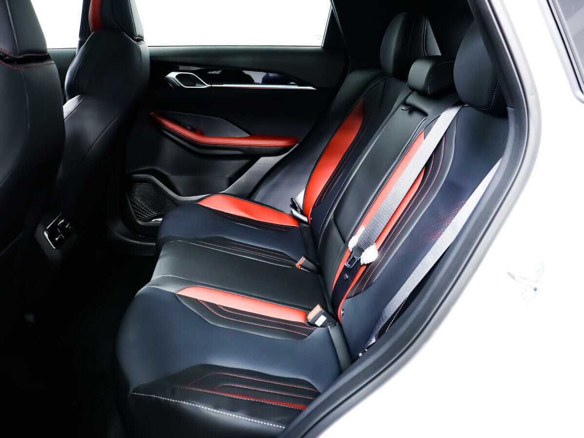 Geely Coolray, 2023 Фото №11