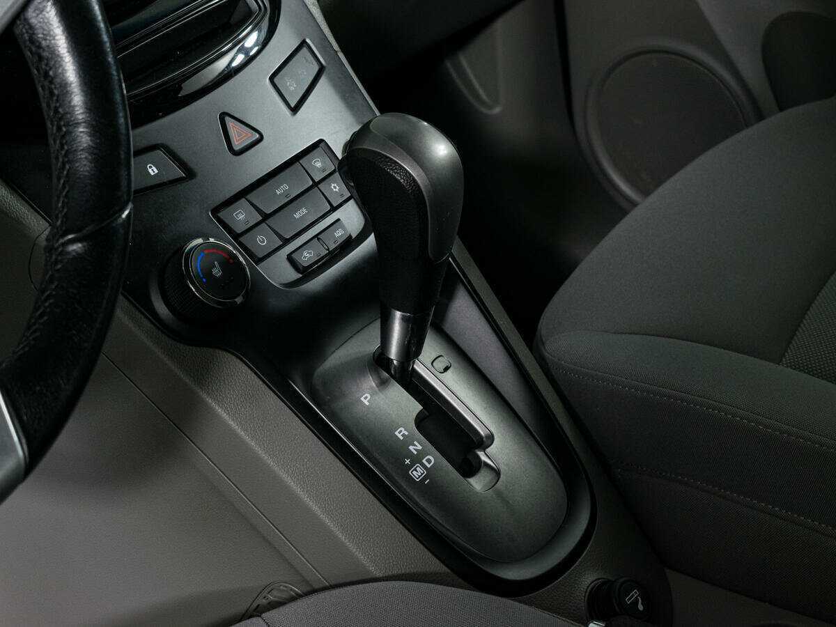 Chevrolet Orlando, 2012 Фото №15