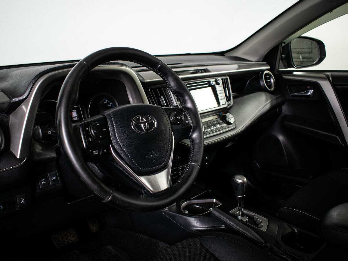 Toyota RAV4, 2016 Фото №11