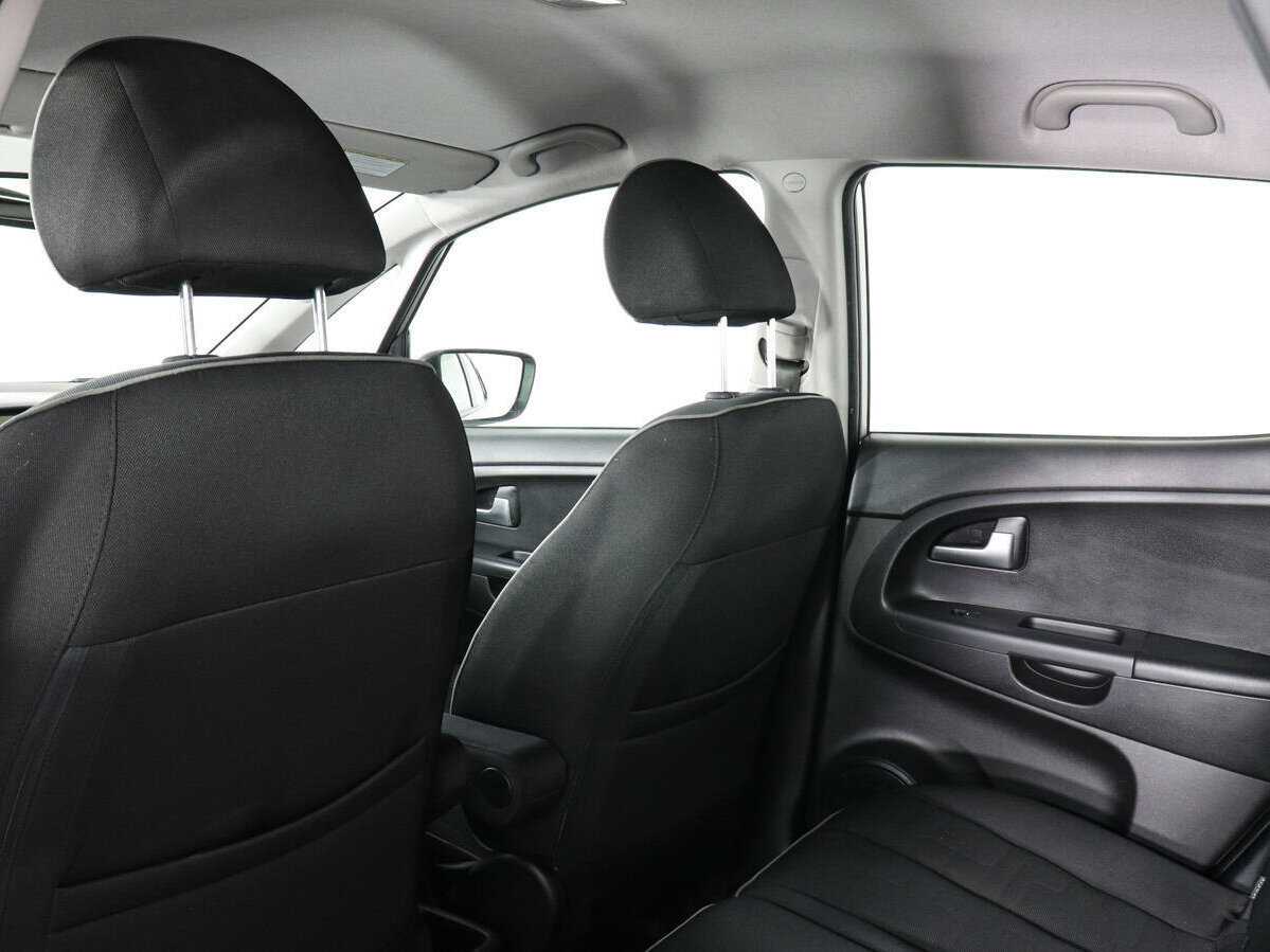 Kia Venga, 2013 Фото №12