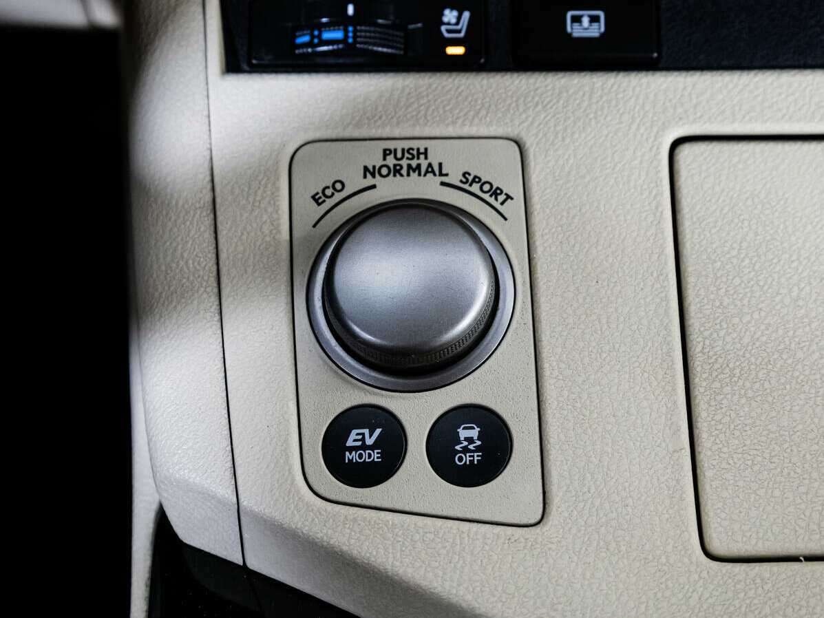 Lexus ES 300h, 2014 Фото №15