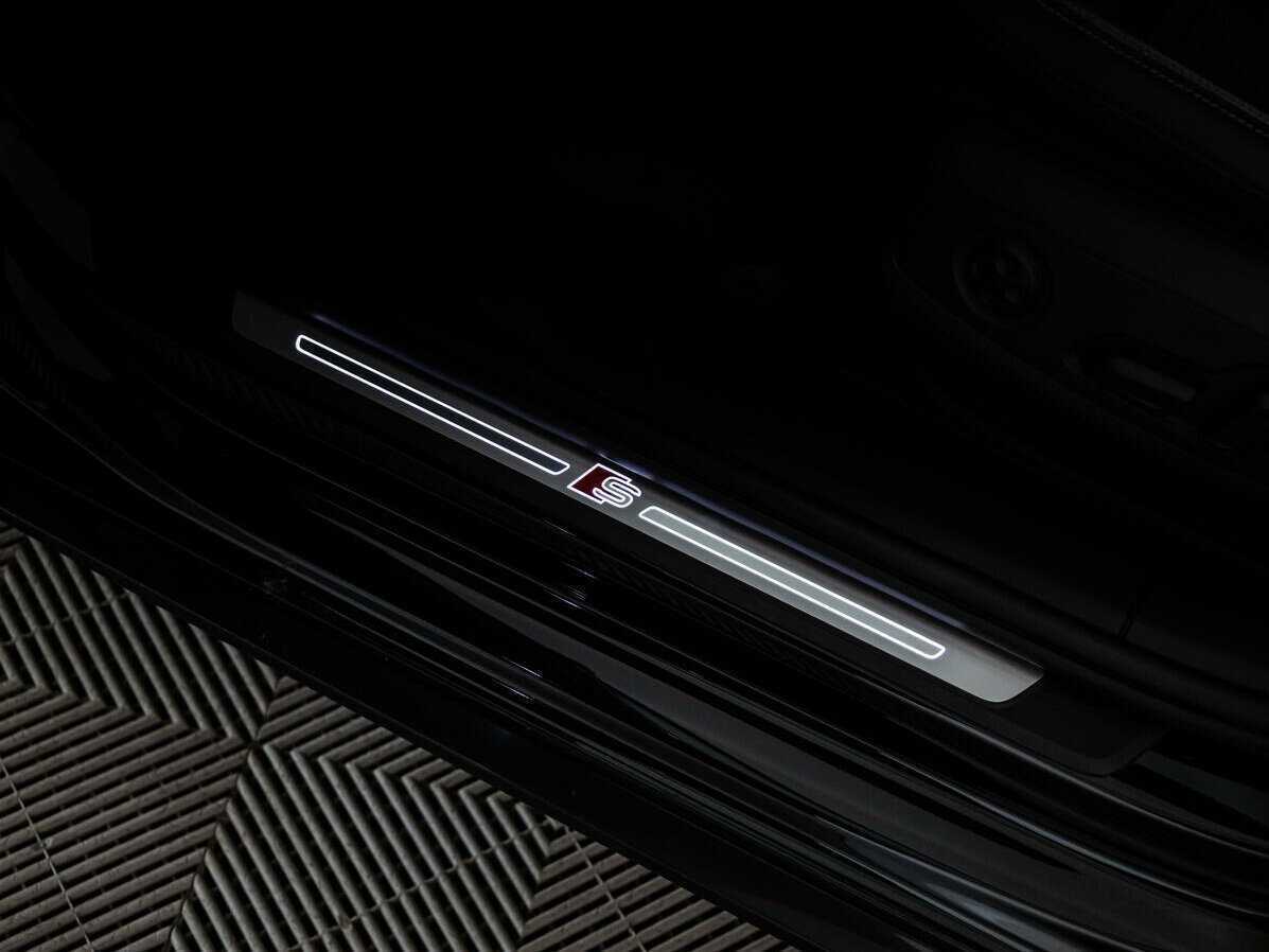 Audi A4, 2019 Фото №24