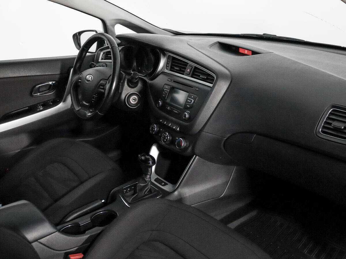 Kia Ceed, 2016 Фото №11