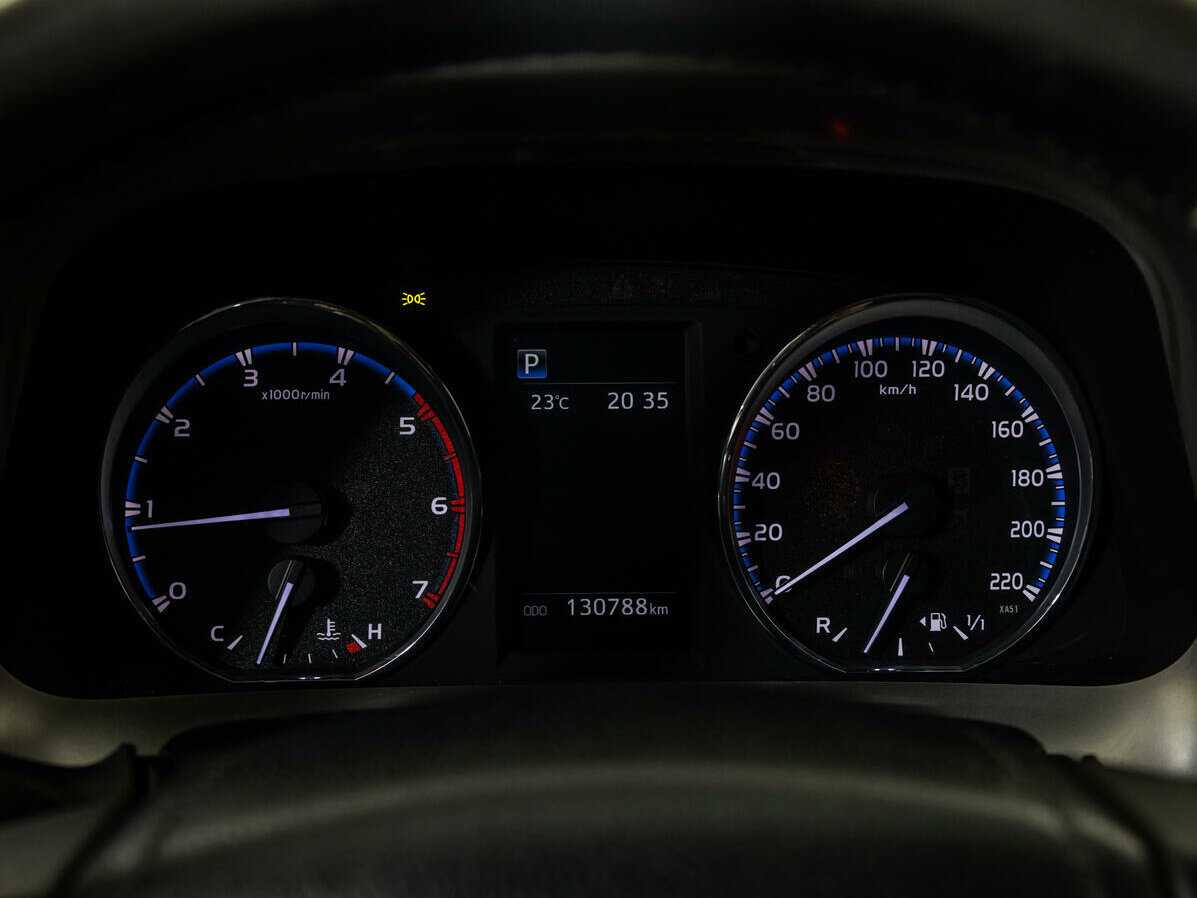 Toyota RAV4, 2018 Фото №10