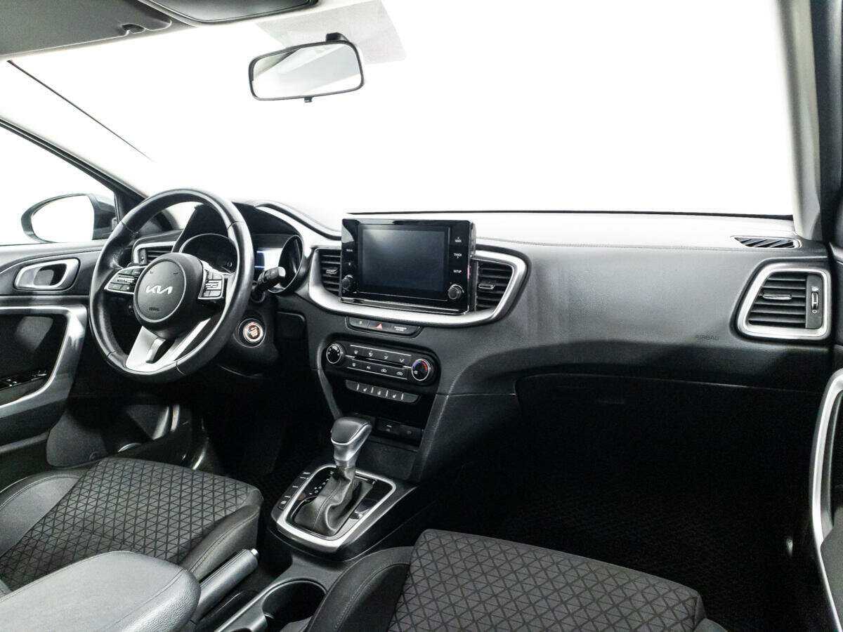 Kia Ceed, 2022 Фото №9