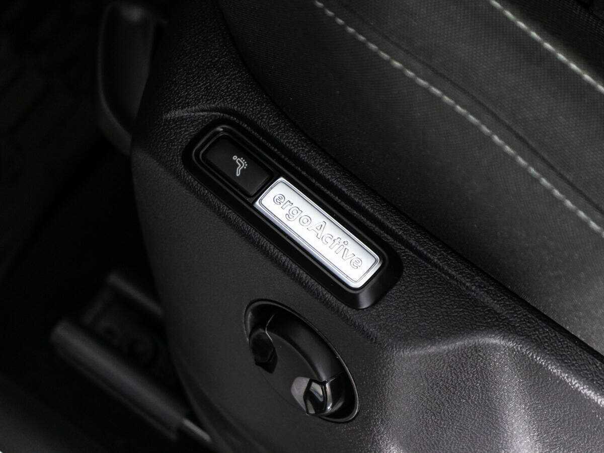 Volkswagen Tiguan, 2018 Фото №19