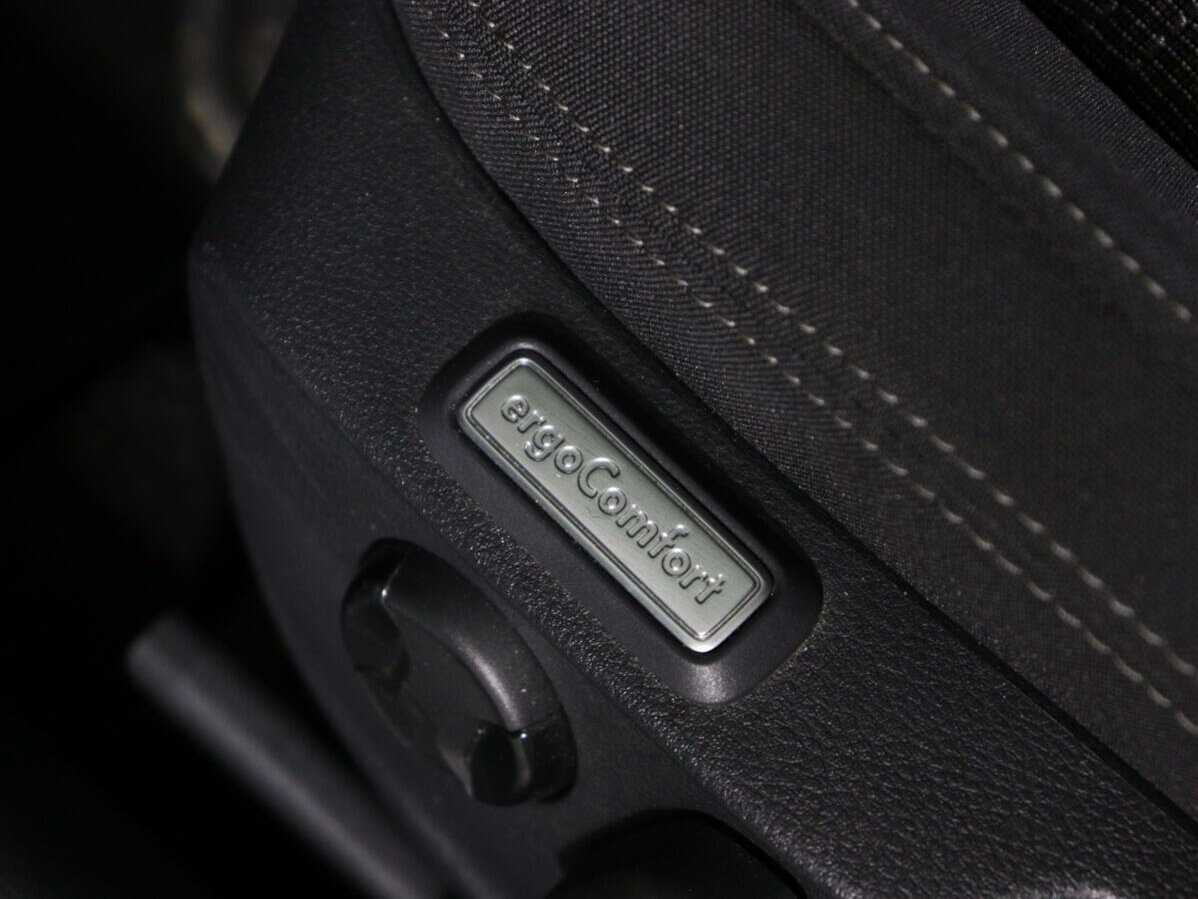 Volkswagen Passat, 2019 Фото №13