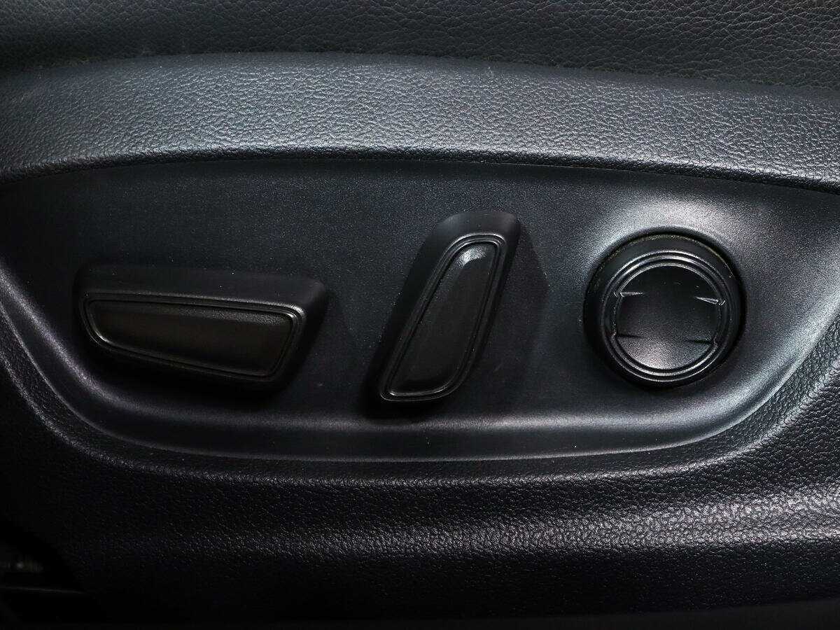 Toyota Camry, 2021 Фото №21