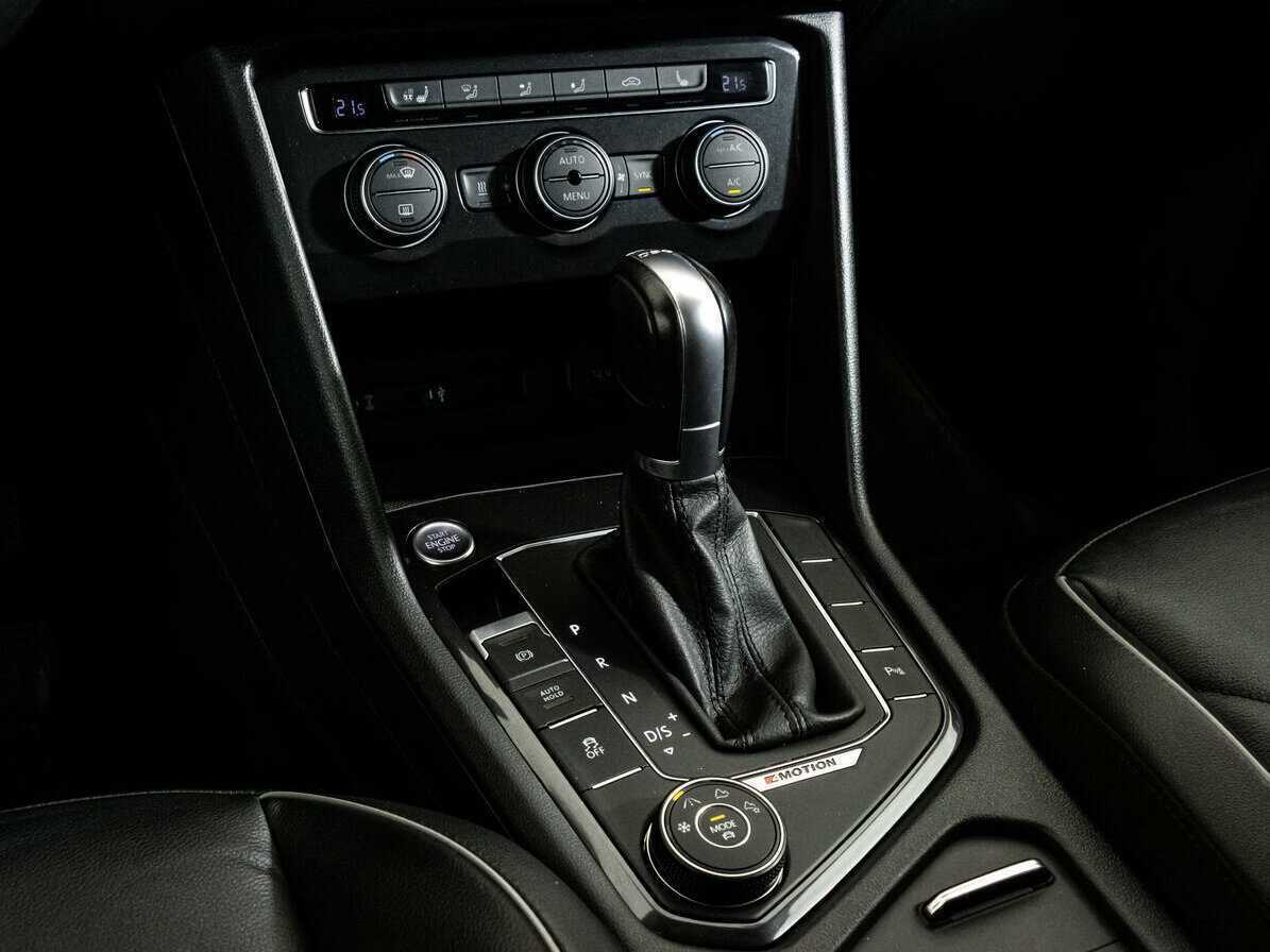 Volkswagen Tiguan, 2017 Фото №13