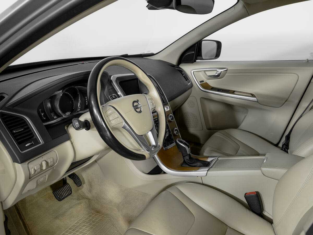 Volvo XC60, 2015 Фото №15