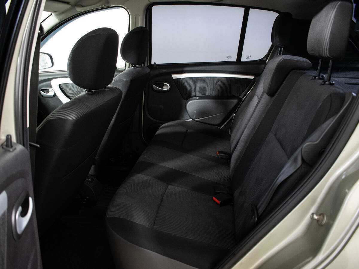 Renault Sandero, 2013 - 189 539 км. | Фото №8