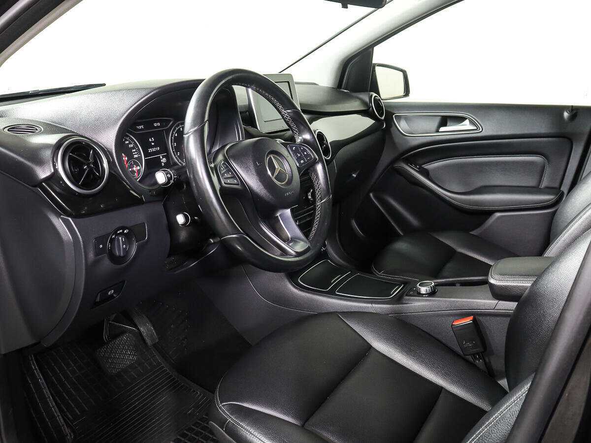 Mercedes-Benz B-Класс 180, 2015 Фото №13