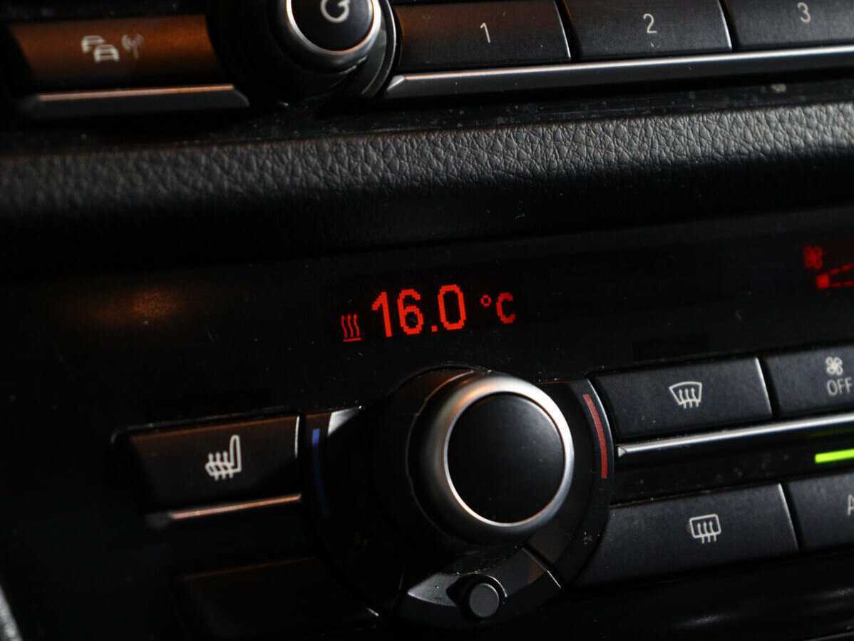 BMW 5 серии 520d, 2016 Фото №15