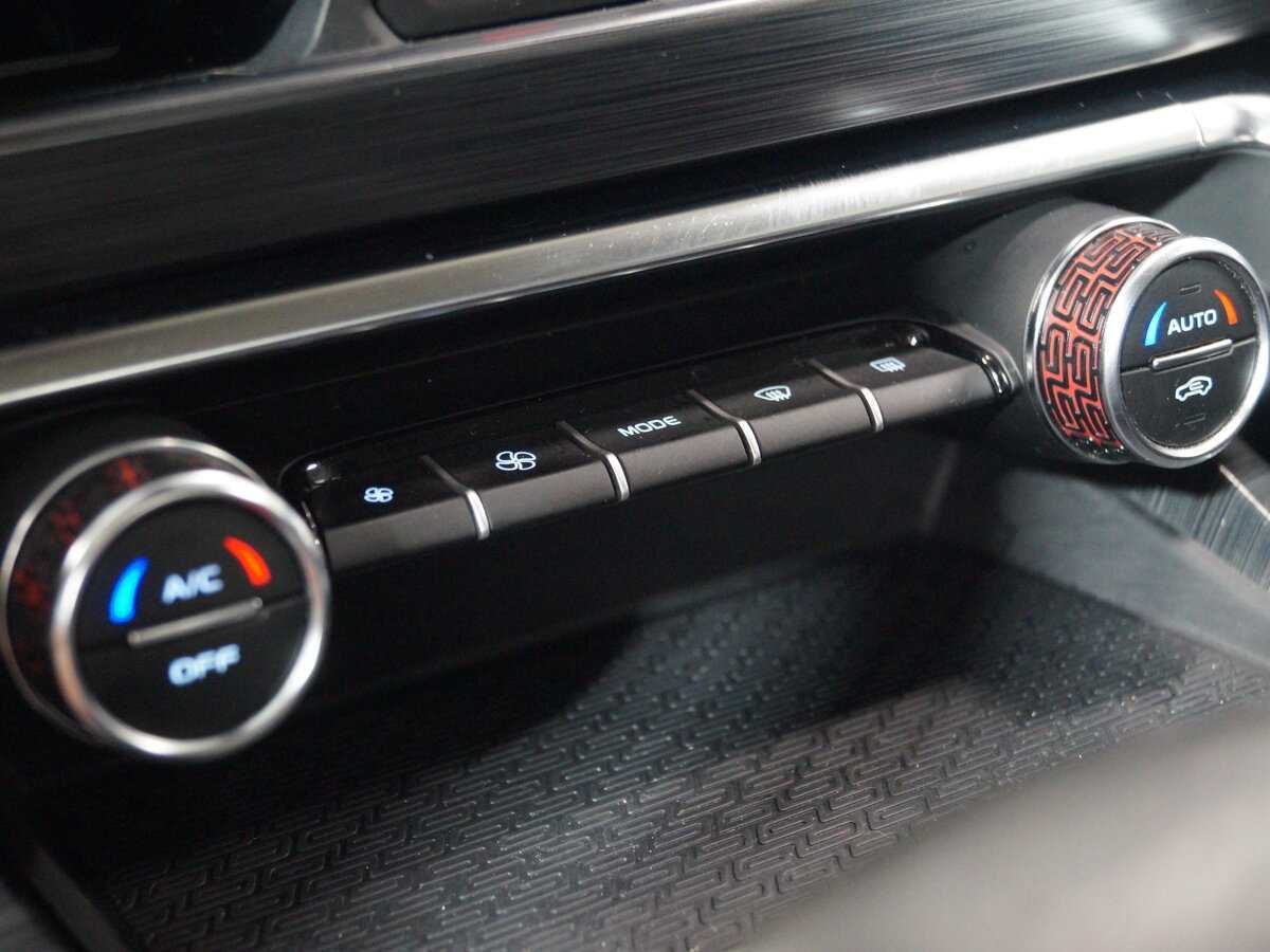 Geely Tugella, 2021 Фото №18