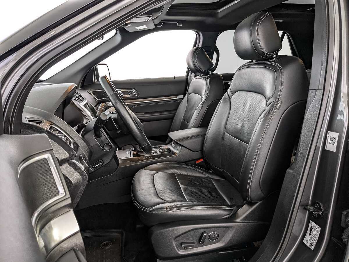 Ford Explorer, 2017 Фото №15