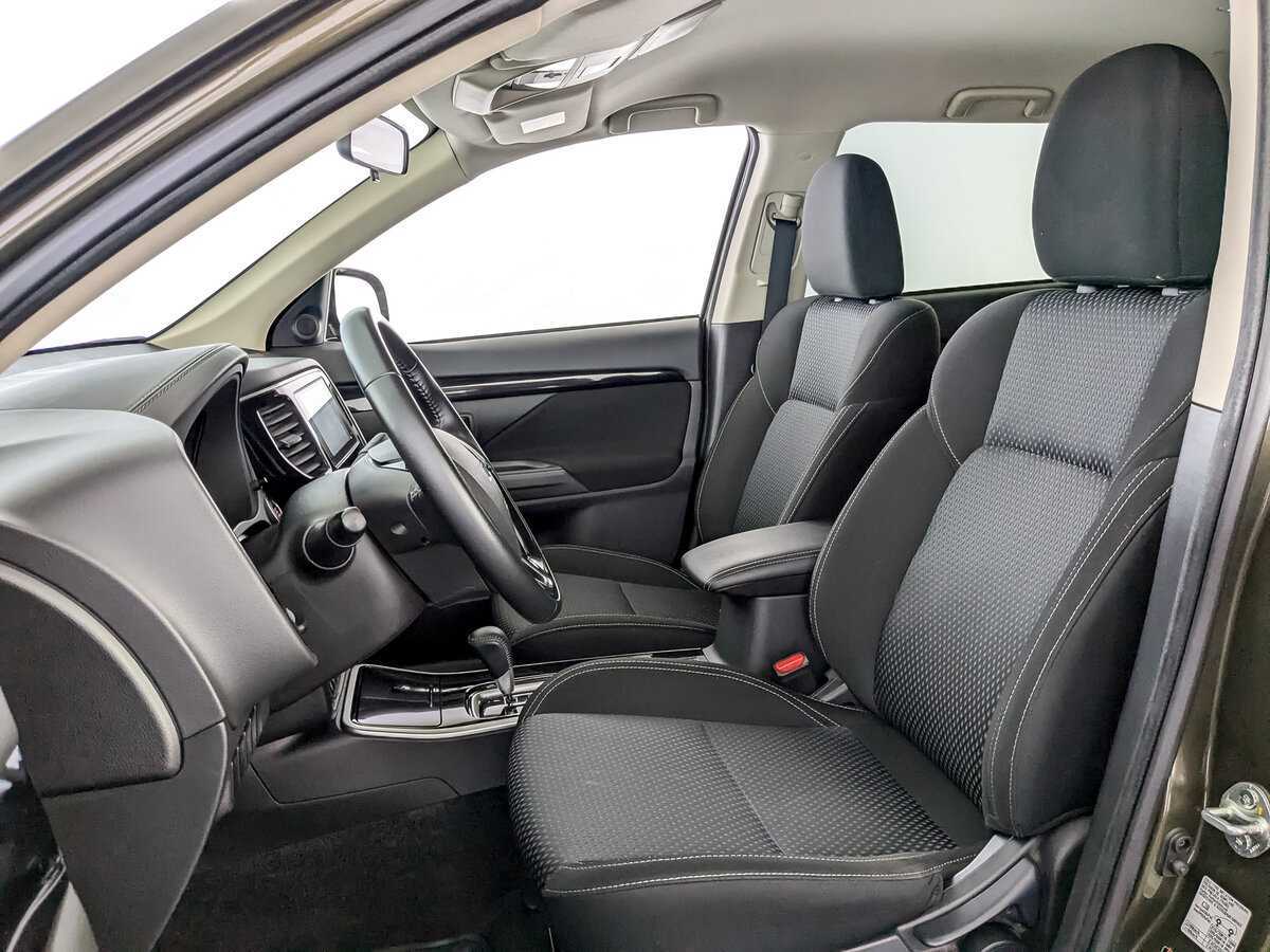 Mitsubishi Outlander, 2021 Фото №15