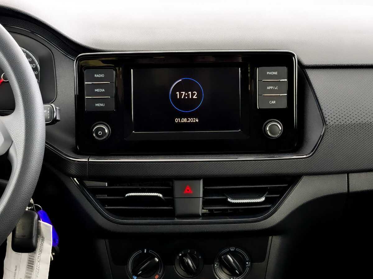 Volkswagen Polo, 2020 Фото №13