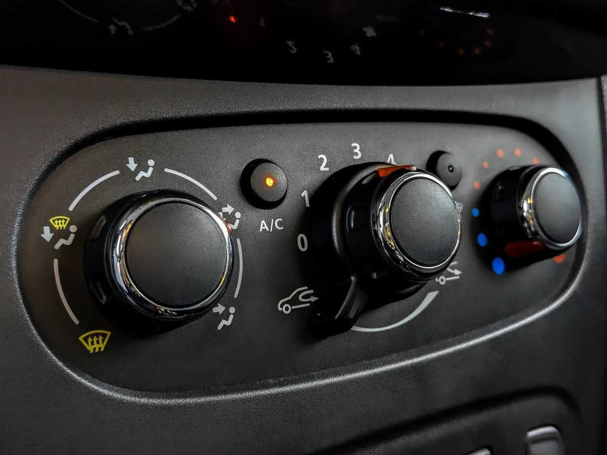 Renault Logan, 2021 Фото №21