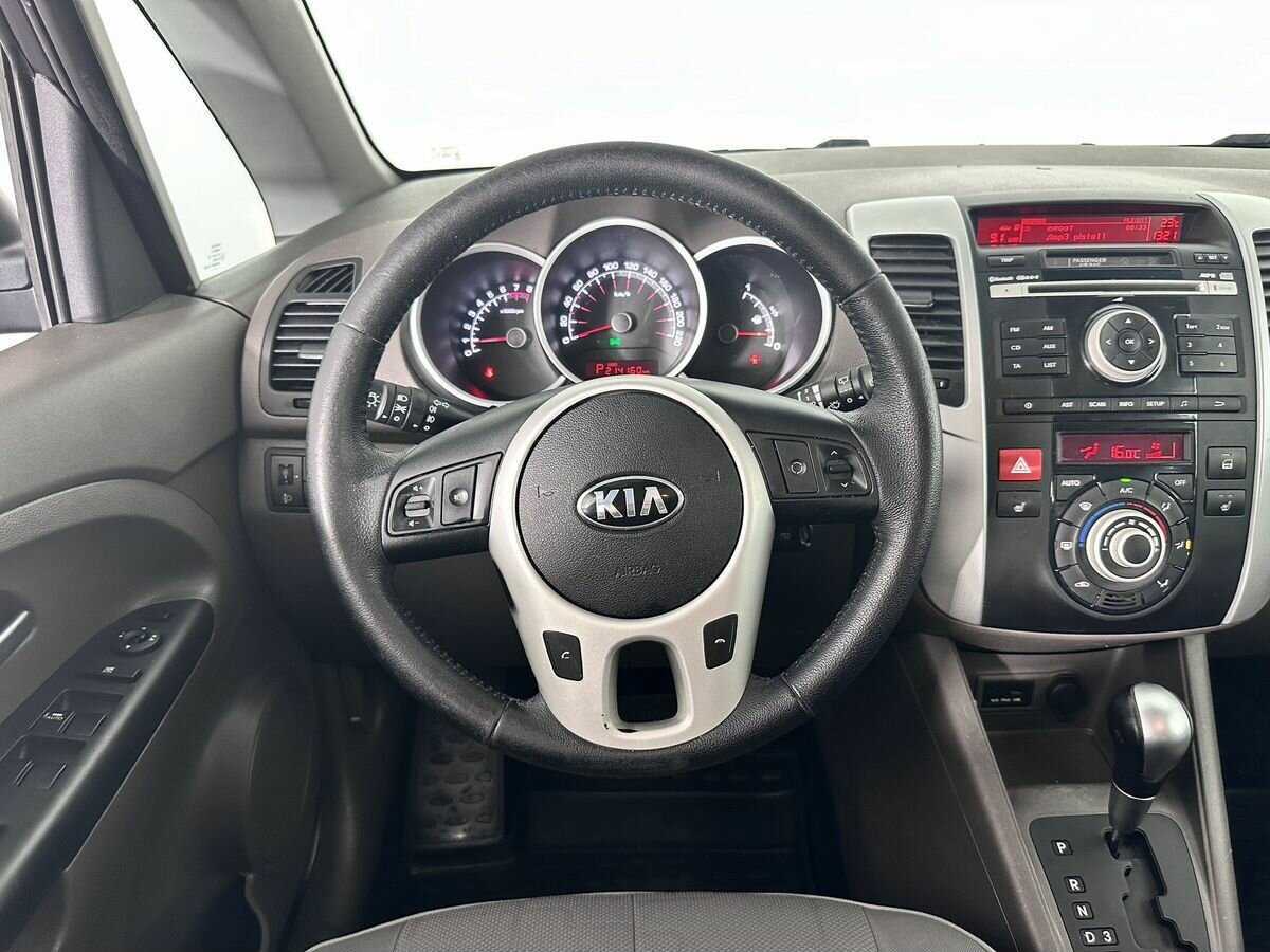 Kia Venga, 2013 Фото №10