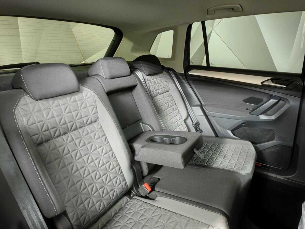 Volkswagen Tiguan, 2021 Фото №13