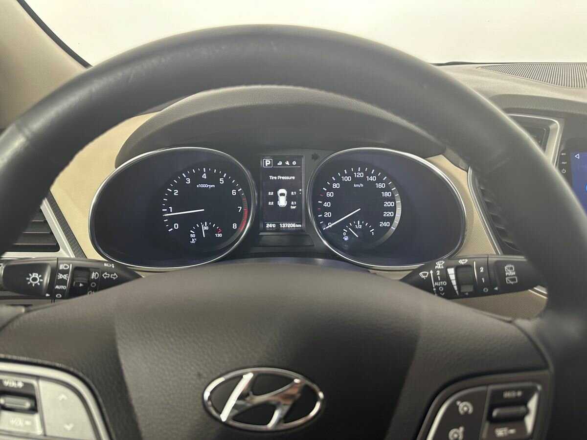 Hyundai Santa Fe, 2017 Фото №11