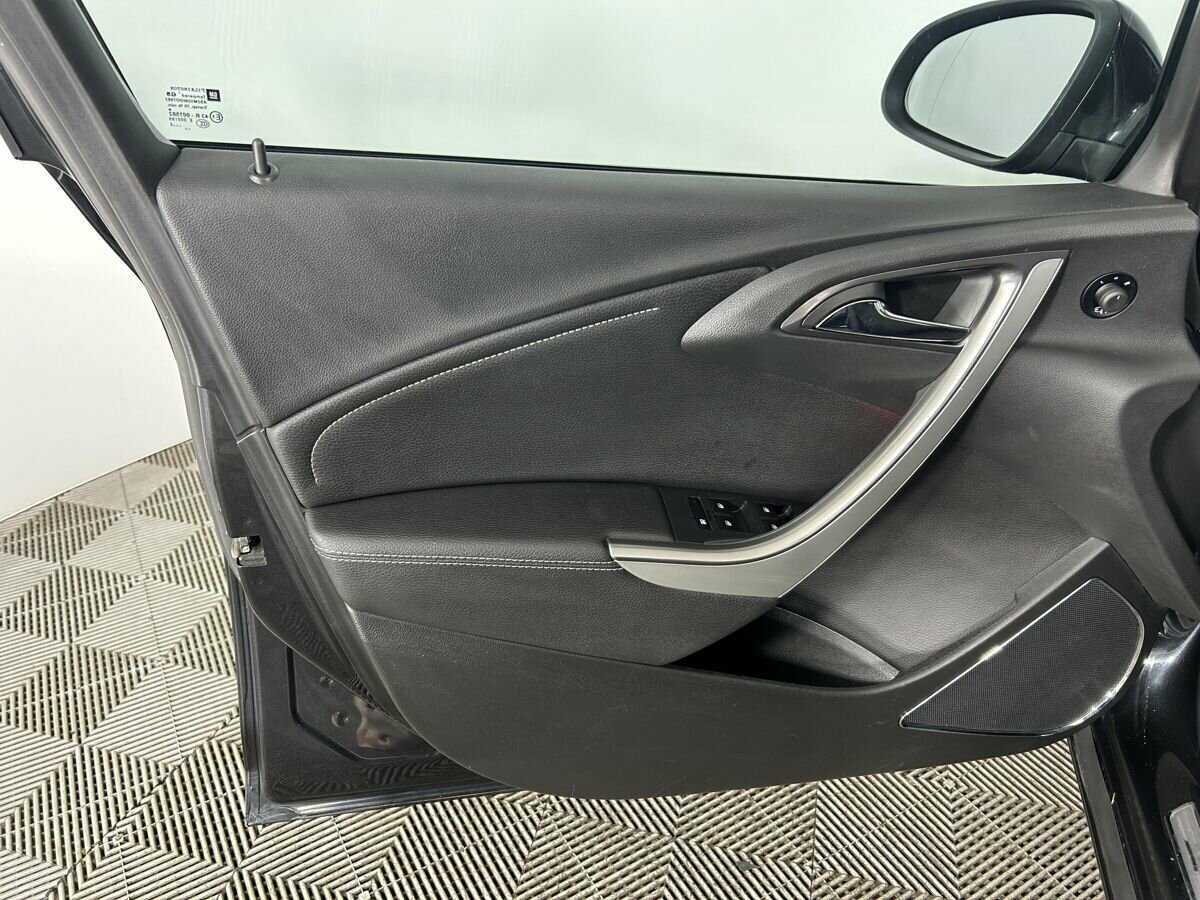 Opel Astra, 2012 - 176 107 км. | Фото №8