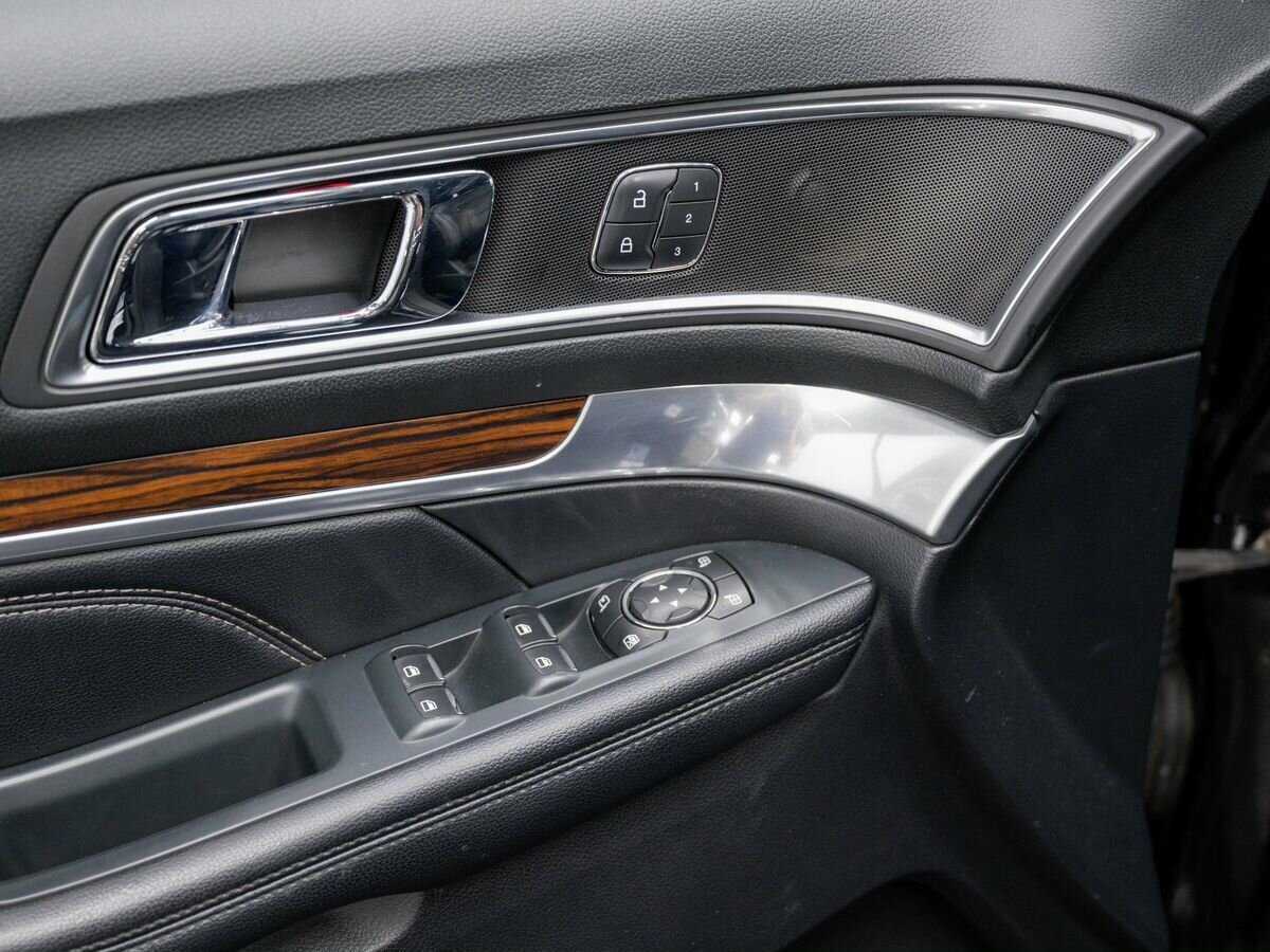 Ford Explorer, 2018 Фото №14