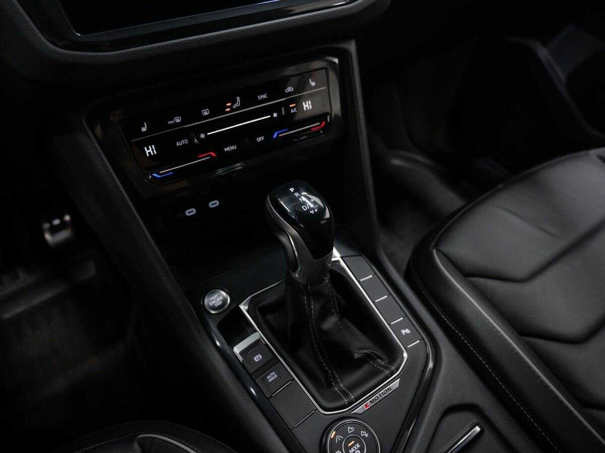 Volkswagen Tiguan, 2022 Фото №19