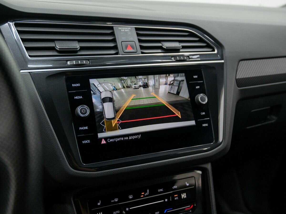 Volkswagen Tiguan, 2022 Фото №23