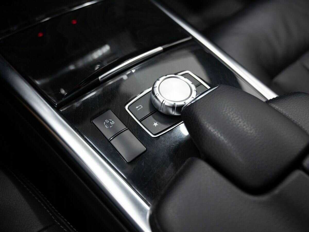 Mercedes-Benz E-Класс 300, 2013 Фото №17