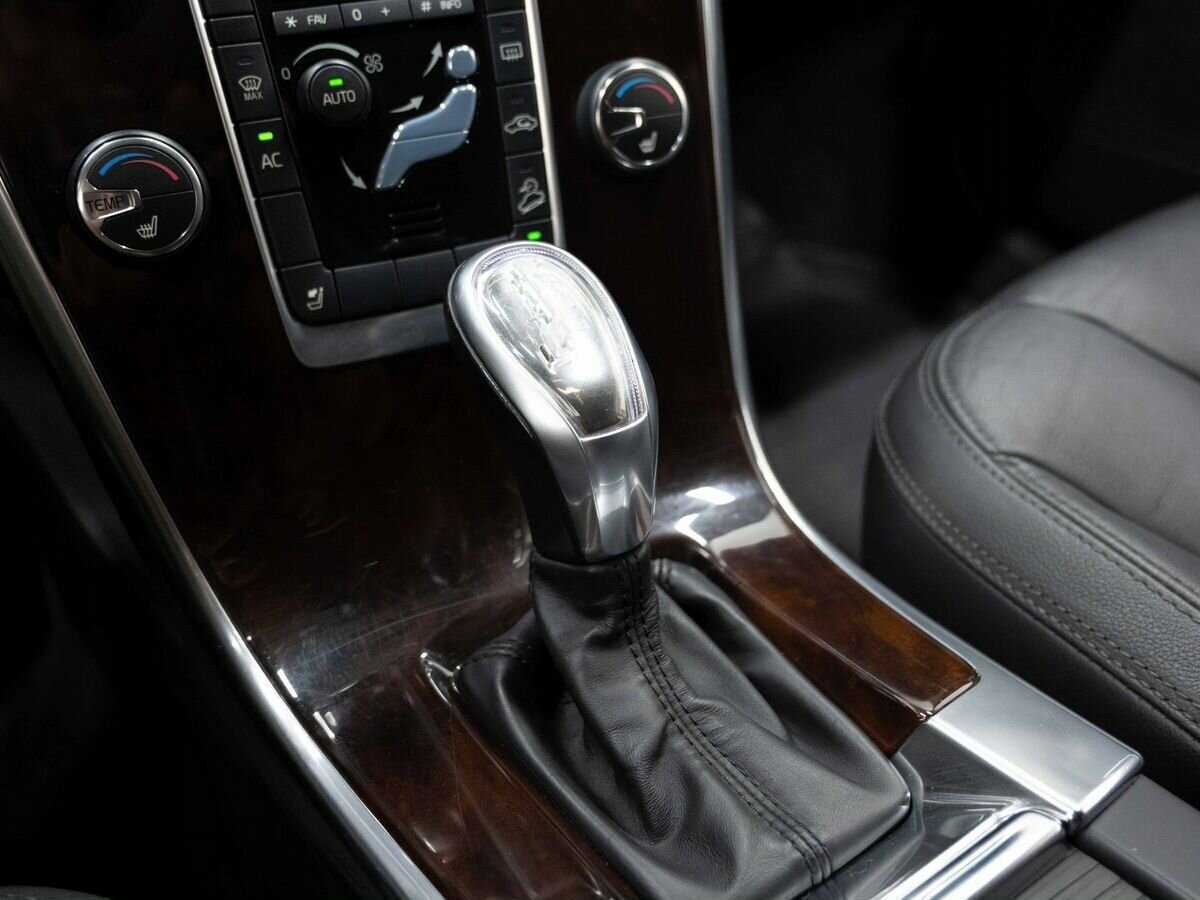 Volvo XC60, 2012 Фото №20