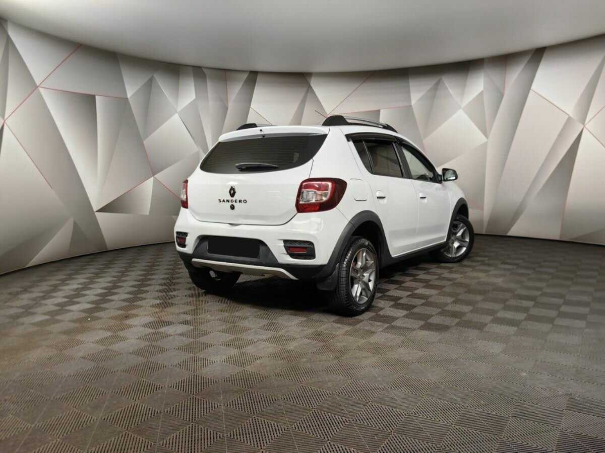 Renault Sandero Stepway, 2019 - 36 970 км. | Фото №2