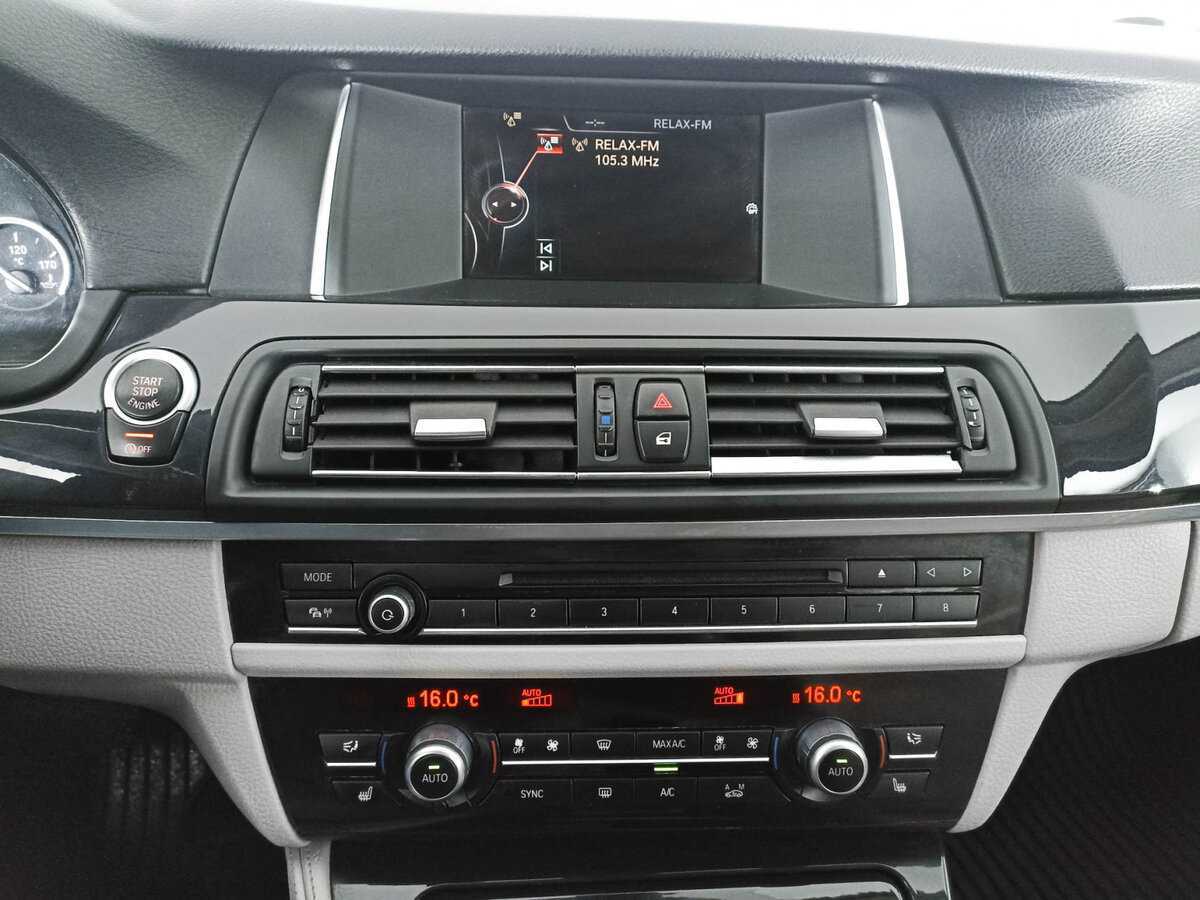 BMW 5 серии 528i, 2014 Фото №13