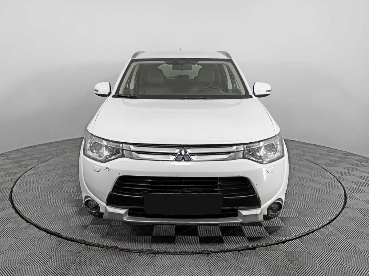Mitsubishi Outlander, 2014 - 181 002 км. | Фото №2