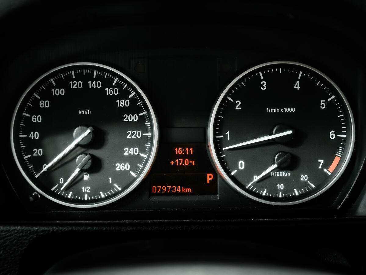 BMW X1 18i, 2013 Фото №10