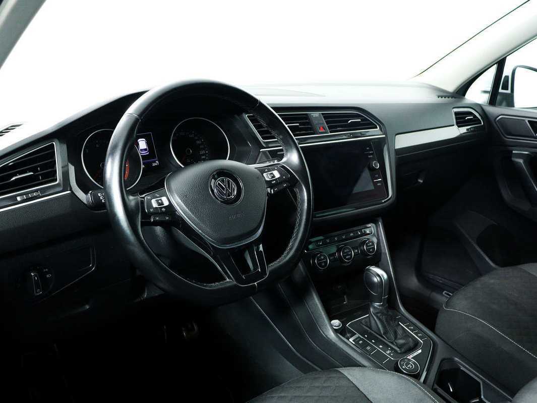 Volkswagen Tiguan, 2018 Фото №13